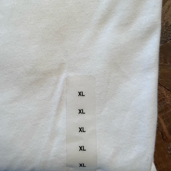 NWT Ralph Lauren — White T-shirt with Logo XL - Picture 5 of 6